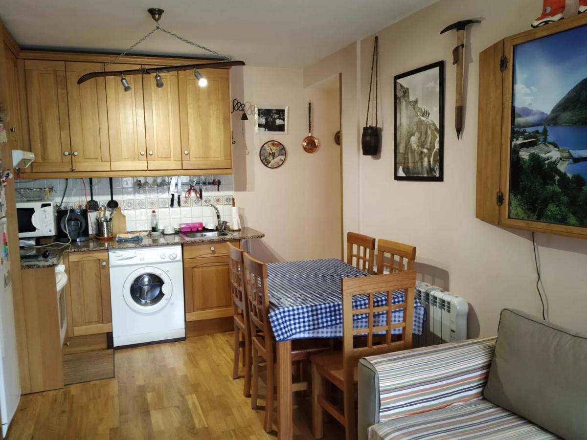 Apartamento en escarrilla, Sallent de Gállego Exterior foto